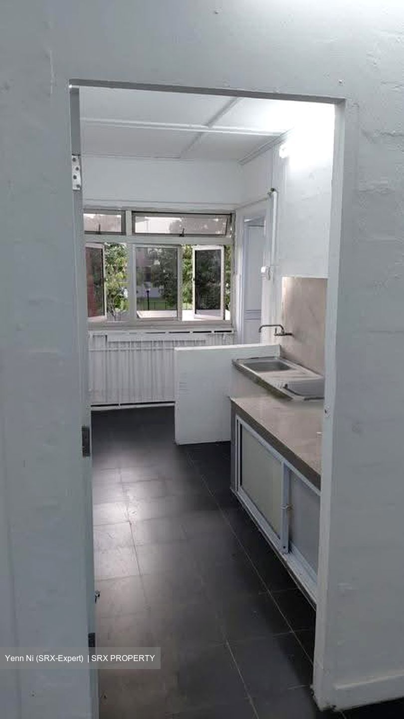Blk 210 Jurong East Street 21 (Jurong East), HDB 3 Rooms #617721201